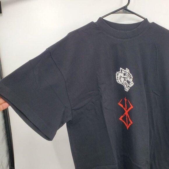 Darc Sport x Berserk Casca Oversized Premium Tee Shirt Top Men Size Small NWT - Picture 3 of 14